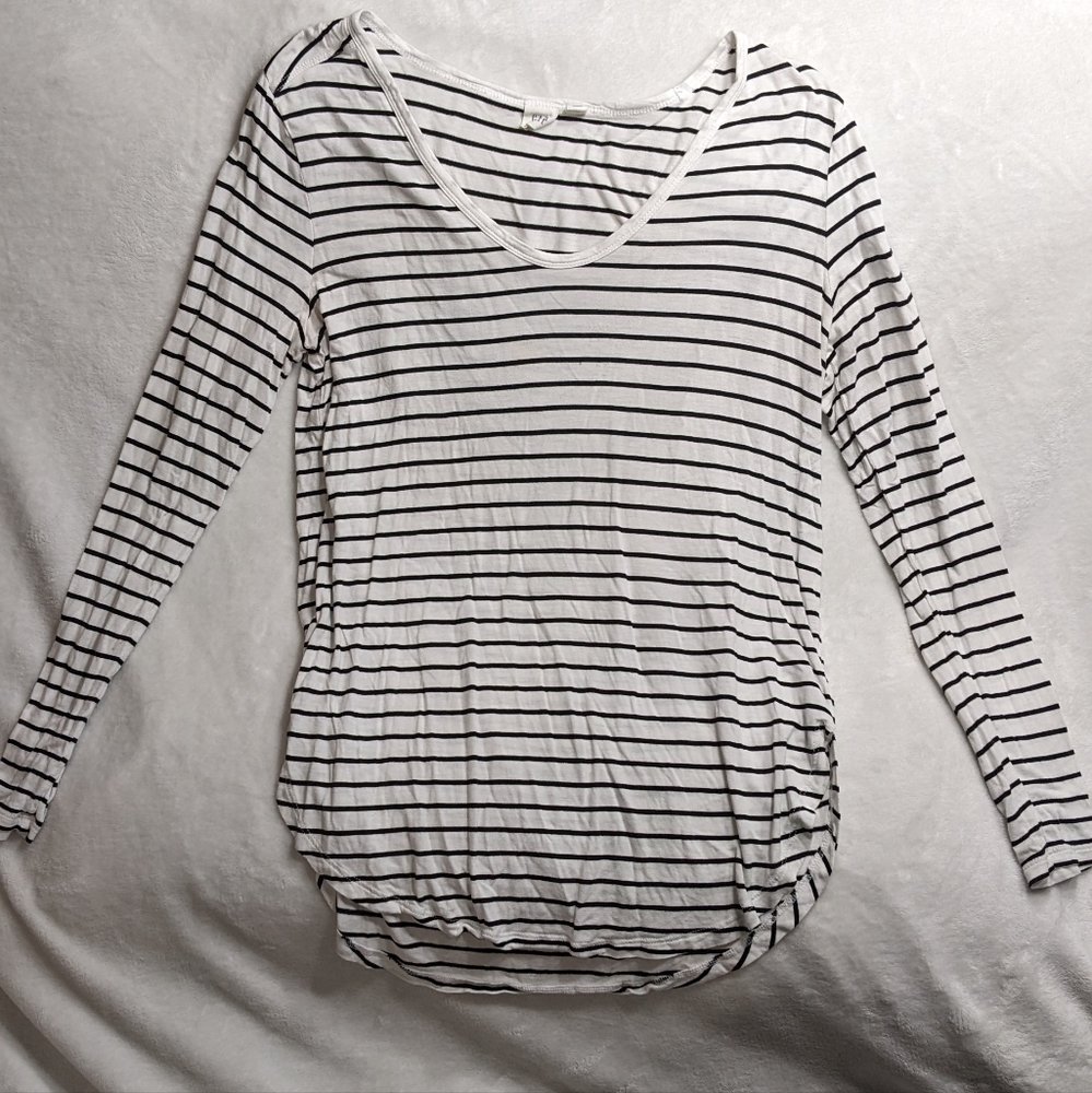GAP Long Sleeve Striped V-neck, Size M